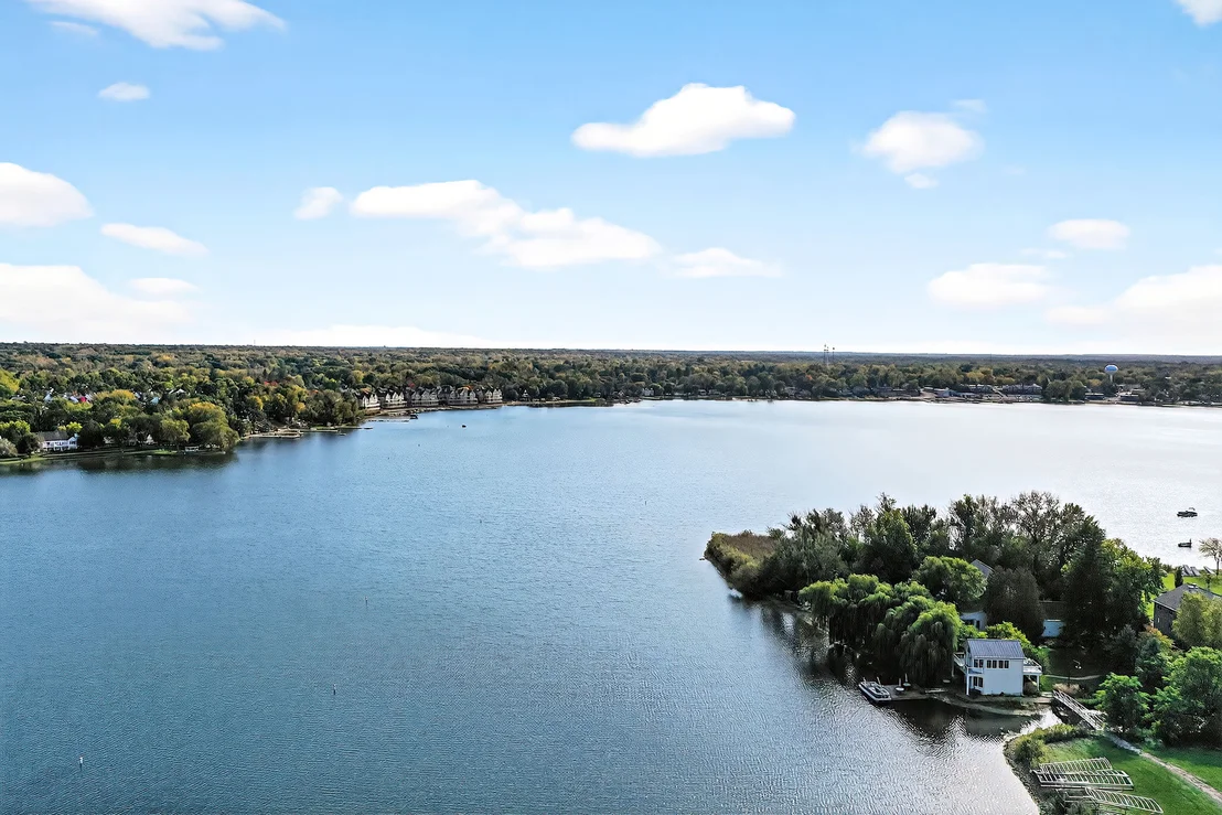 Photo of 820 Peninsula Drive
