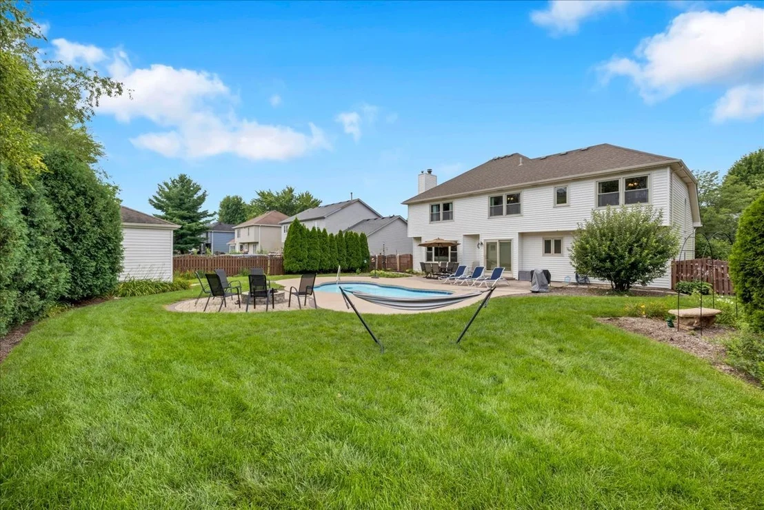 Photo of 236 Isleview Drive