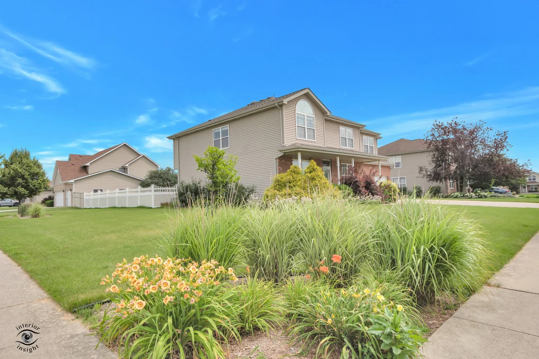 Photo of 15474 Lakeview Drive