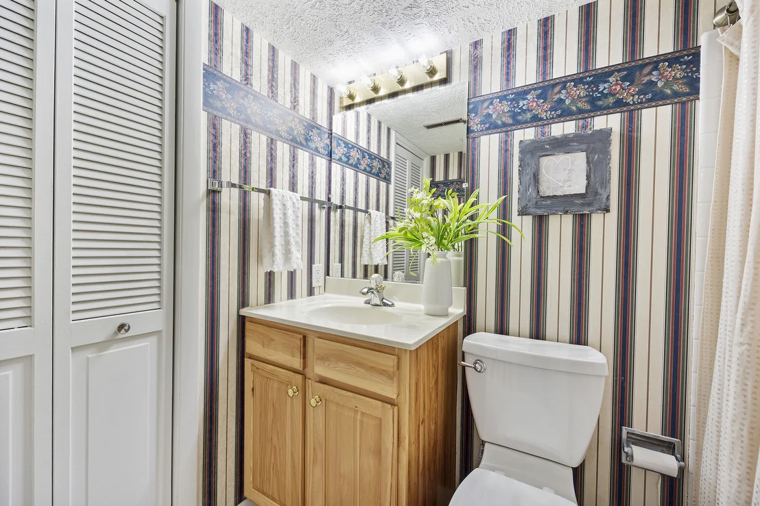 Photo of 2804 Mockingbird Lane