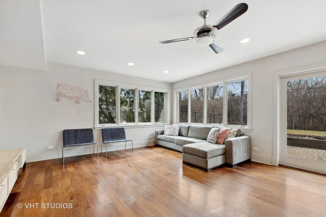 Photo of 1020 Edgebrook Lane