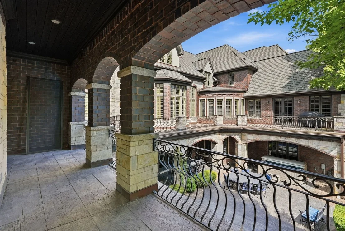 Photo of 501 Chatfield Road