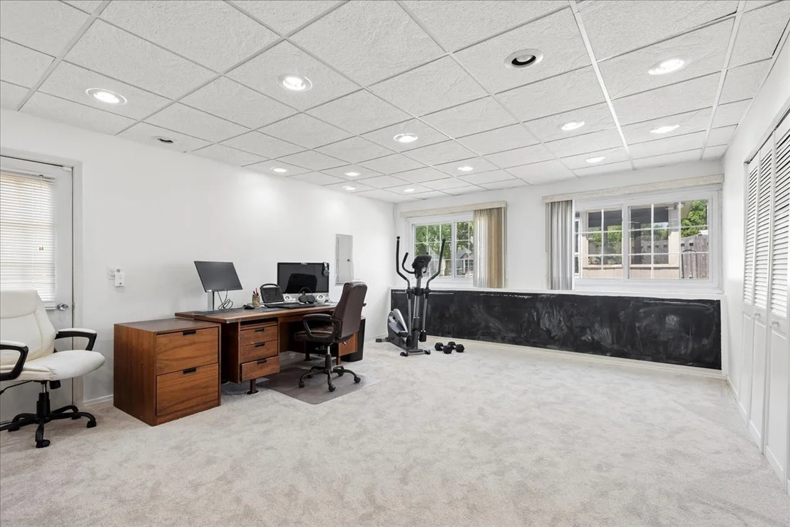 Photo of 8 Auburn Drive