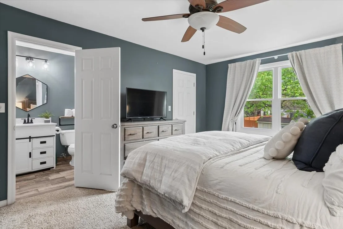 Photo of 733 Cypress Lane