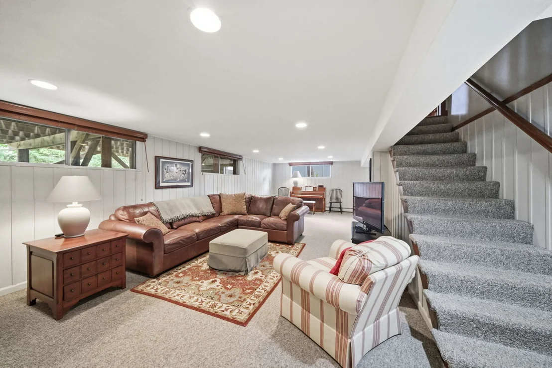 Photo of 534 E Forest Avenue
