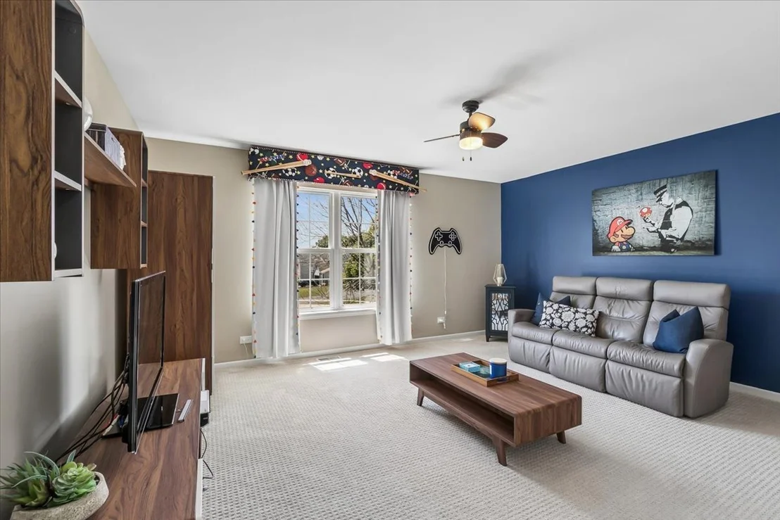 Photo of 1085 Waterview Circle