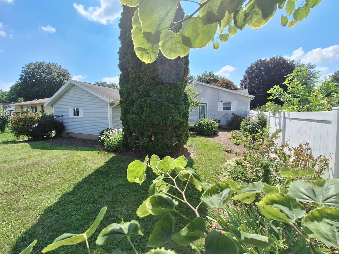 Photo of 303 Prairie Street