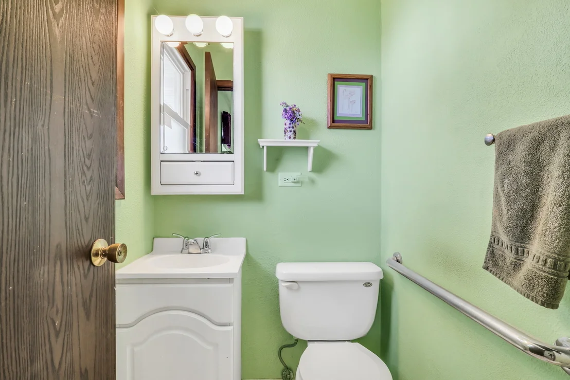 Photo of 471 Linden Lane