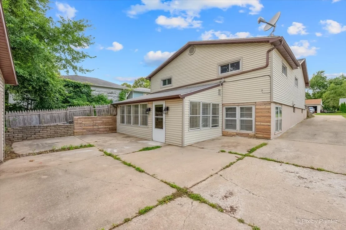 Photo of 1245 W Violet Street