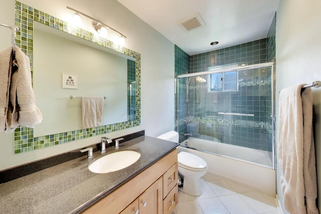 Photo of 802 Wilmot Road
