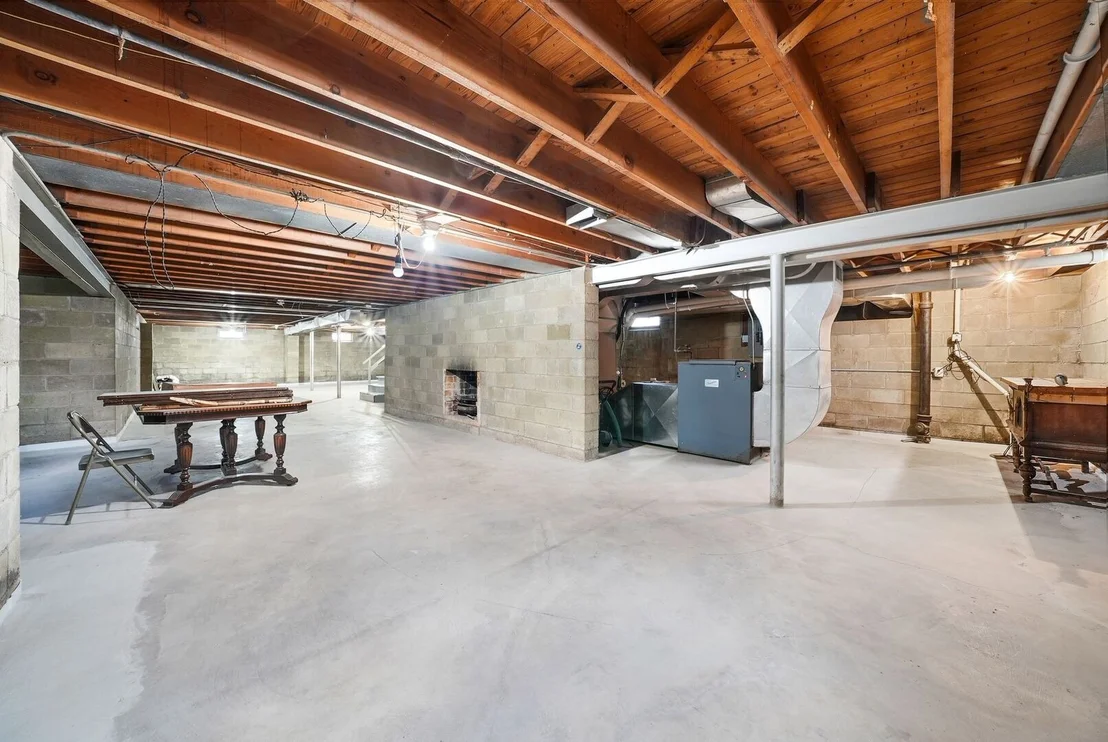 Photo of 1322 Douglas Street