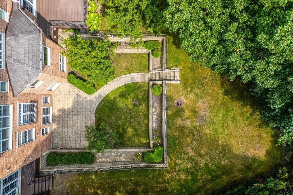 Photo of 64 Crescent Drive