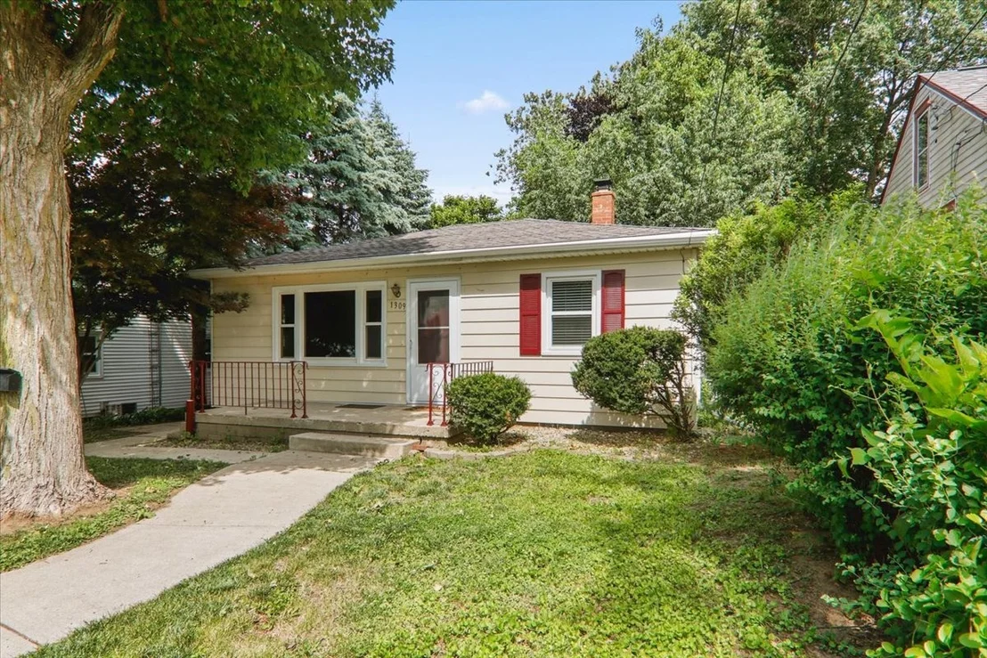 Photo of 1309 Eastholme Avenue
