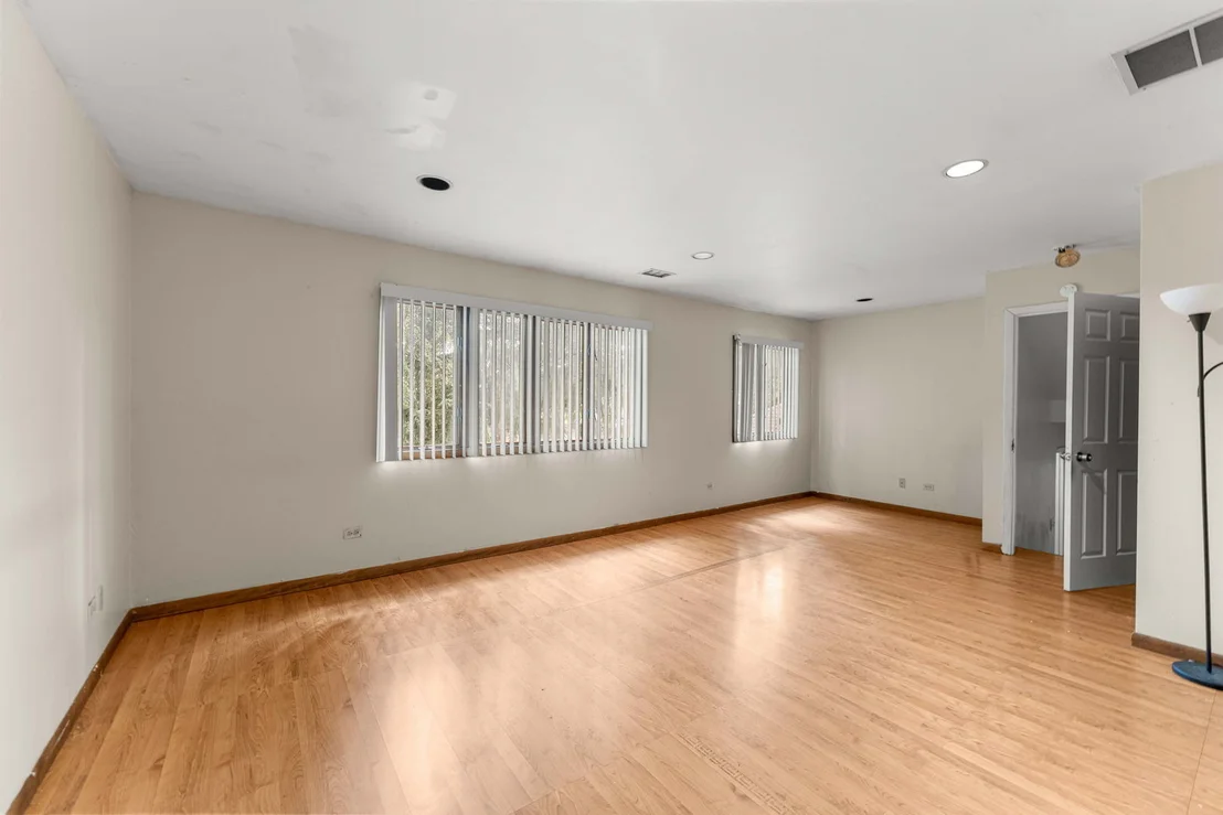 Photo of 1114 185th Place