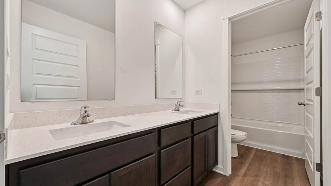 Photo of 994 Emerald Drive