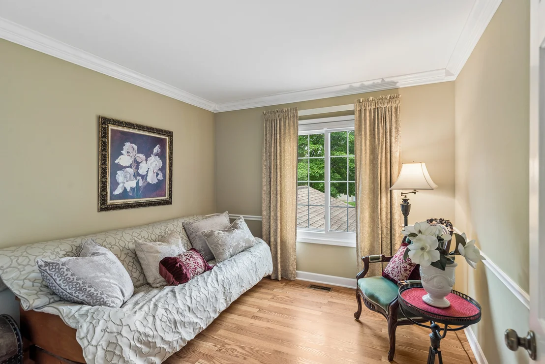 Photo of 687 Rose Lane