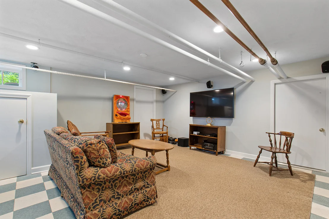 Photo of 447 Sunset Road