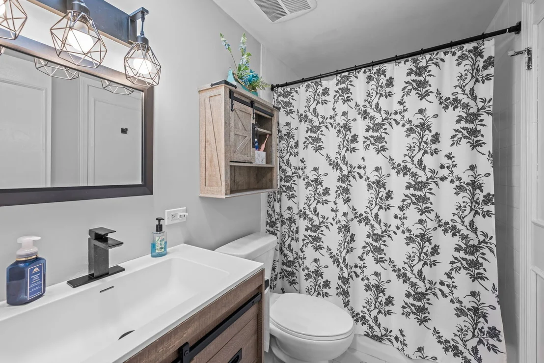 Photo of 3 Chelsea On Auburn