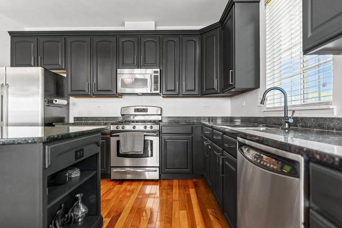 Photo of 325 Hemlock Lane