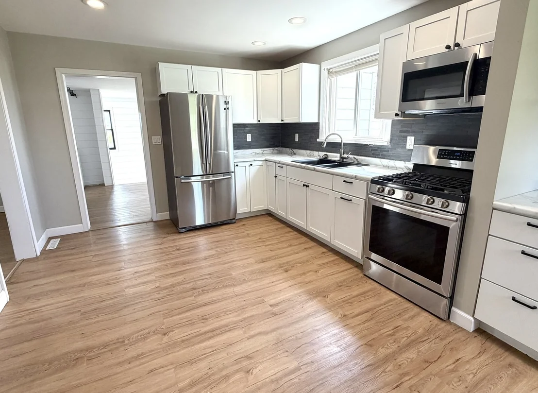 Photo of 82 N 23rd Road