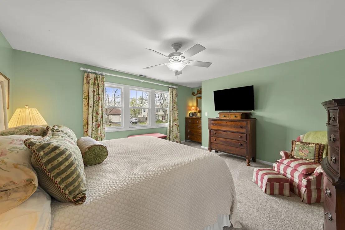 Photo of 283 HILLSIDE Avenue