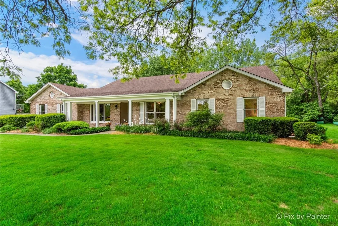 Photo of 39W889 Deer Run Drive