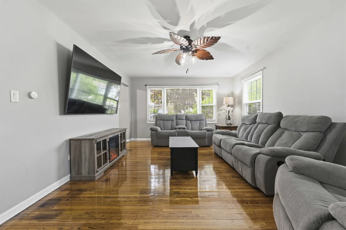 Photo of 912 David Street
