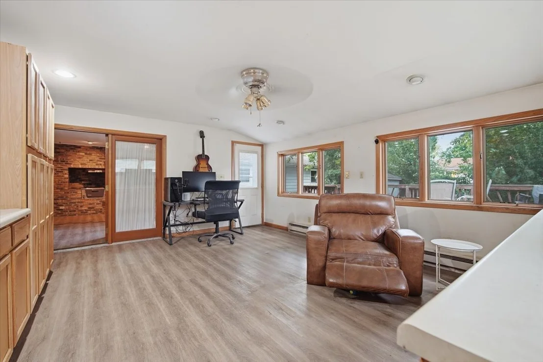 Photo of 912 Parmon Road