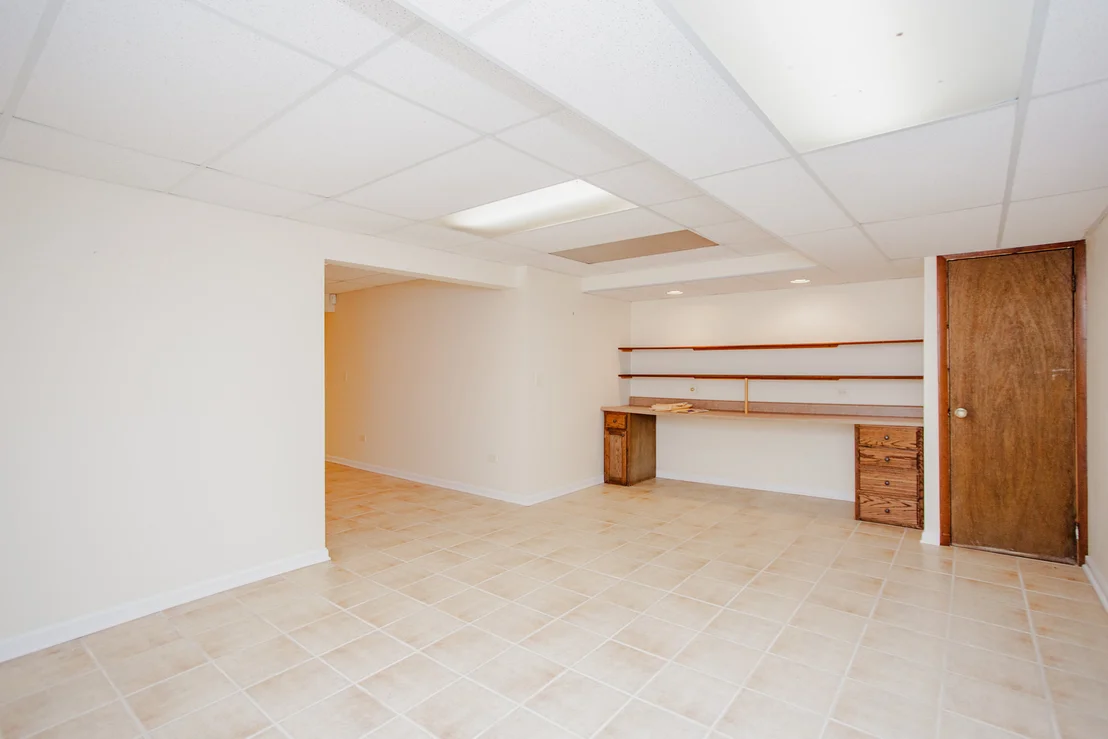Photo of 1900 LANDWEHR Road