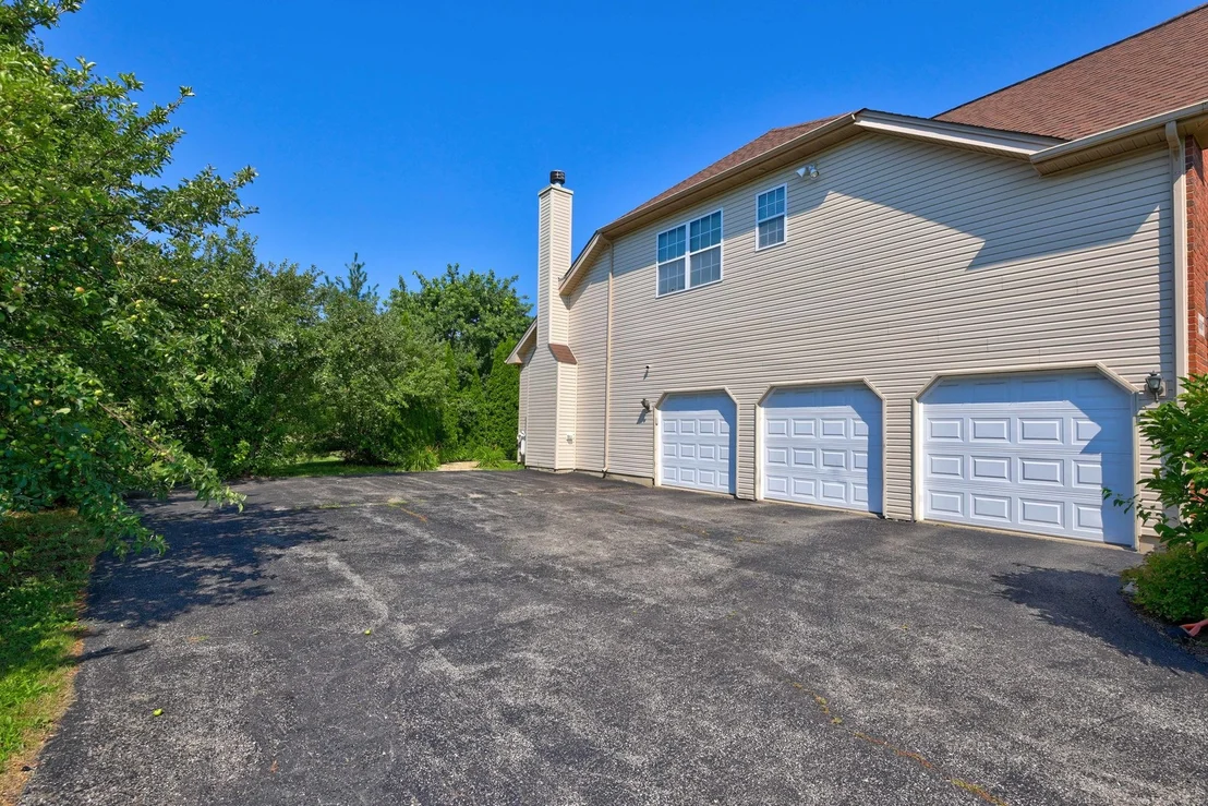 Photo of 5587 Notting Hill Road