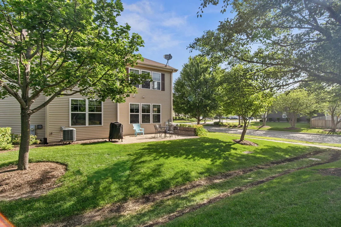Photo of 1282 Newport Circle