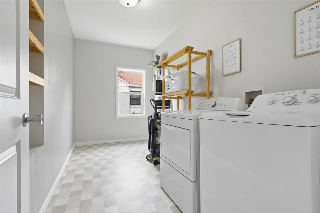 Photo of 357 W 3rd Street