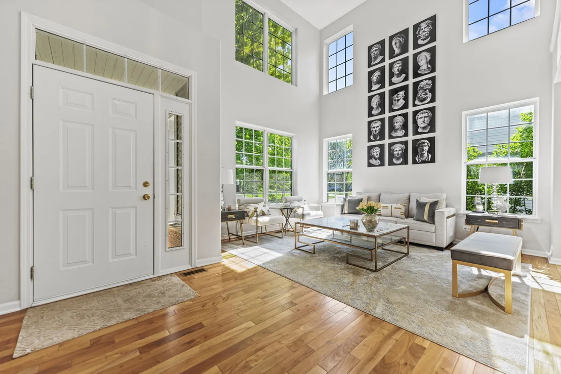 Photo of 325 Hemlock Lane