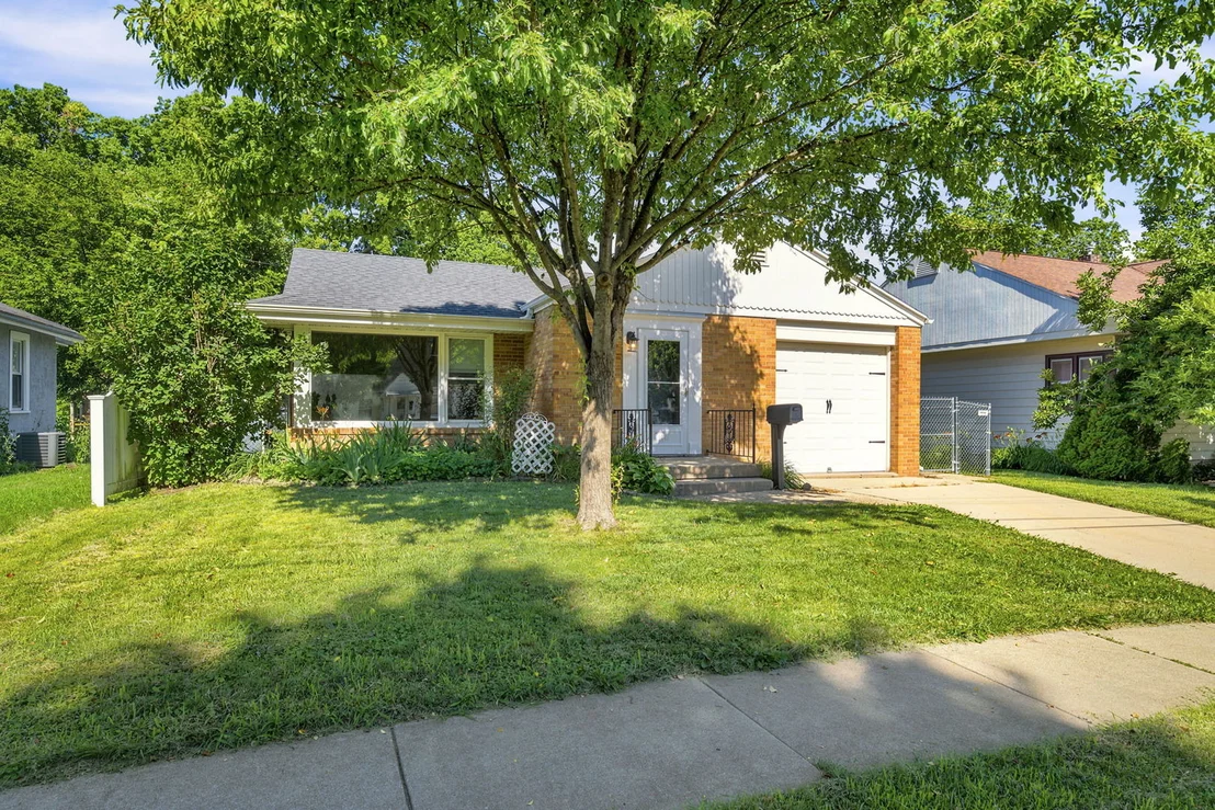 Photo of 1043 State Street