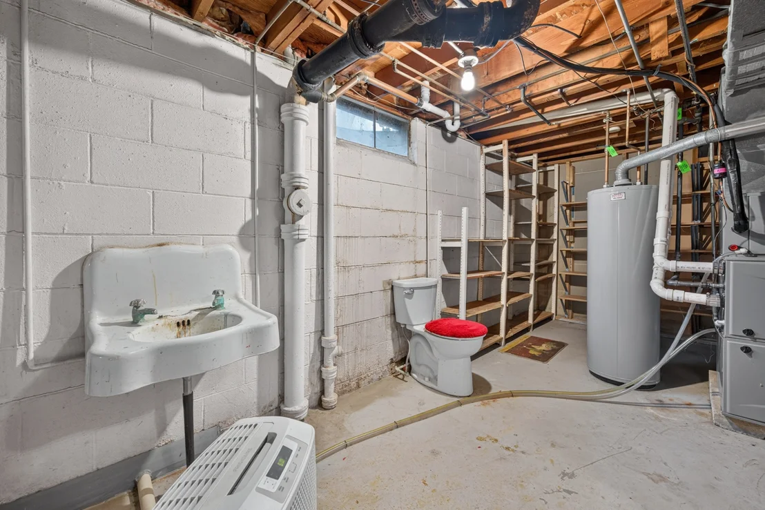 Photo of 405 Warren Avenue