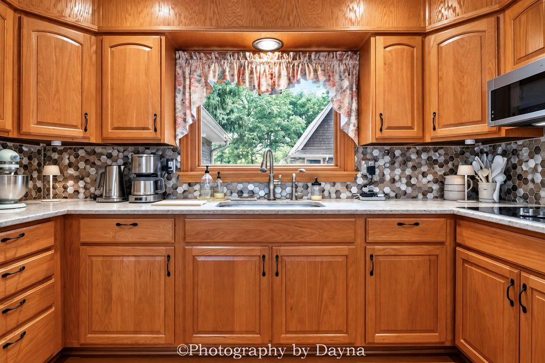 Photo of 2833 River Road