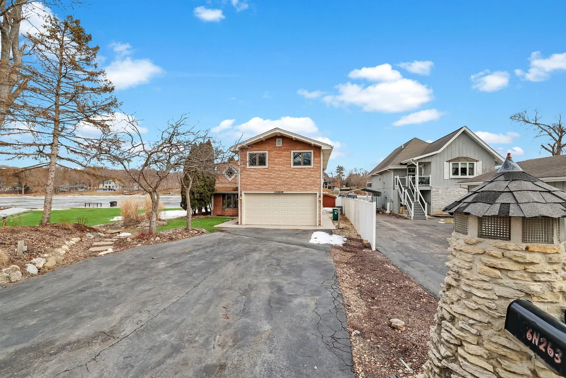 Photo of 6N263 River Drive