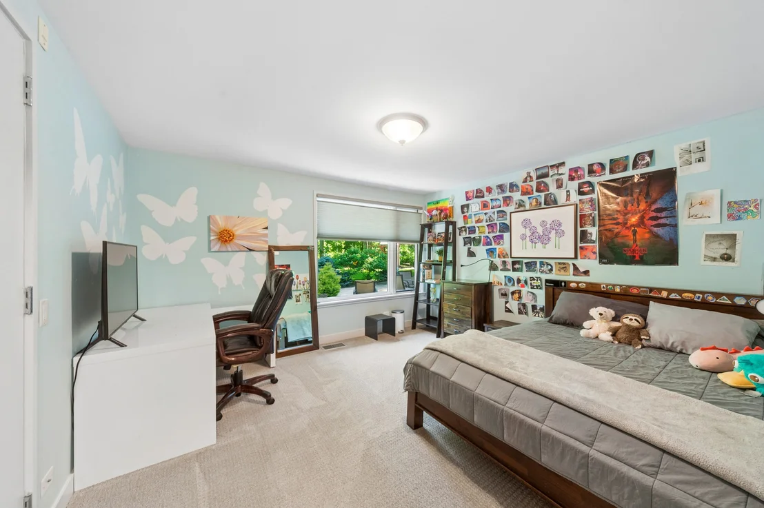 Photo of 3035 Blackthorn Road