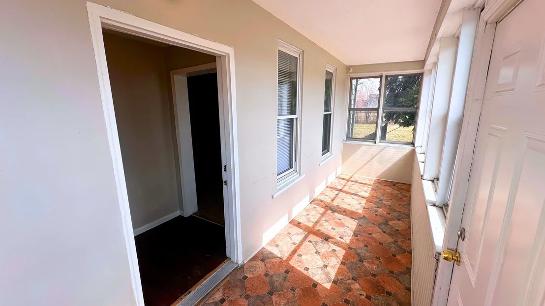 Photo of 2830 Bernice Road