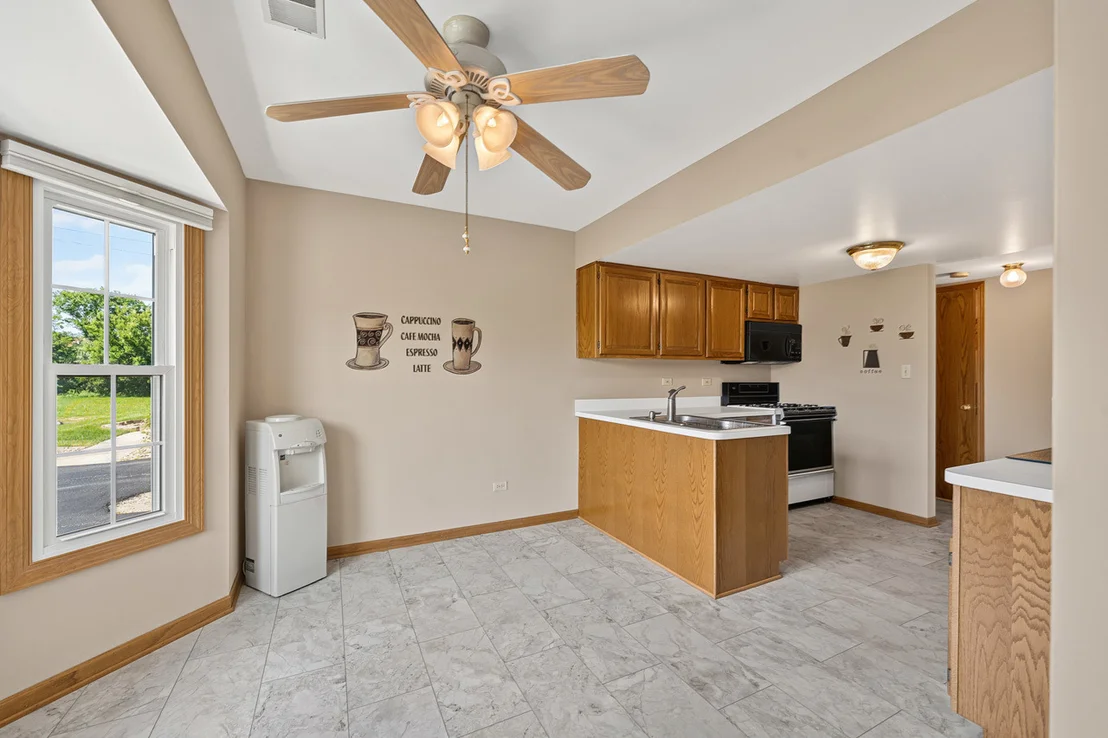 Photo of 1504 ROOT Street