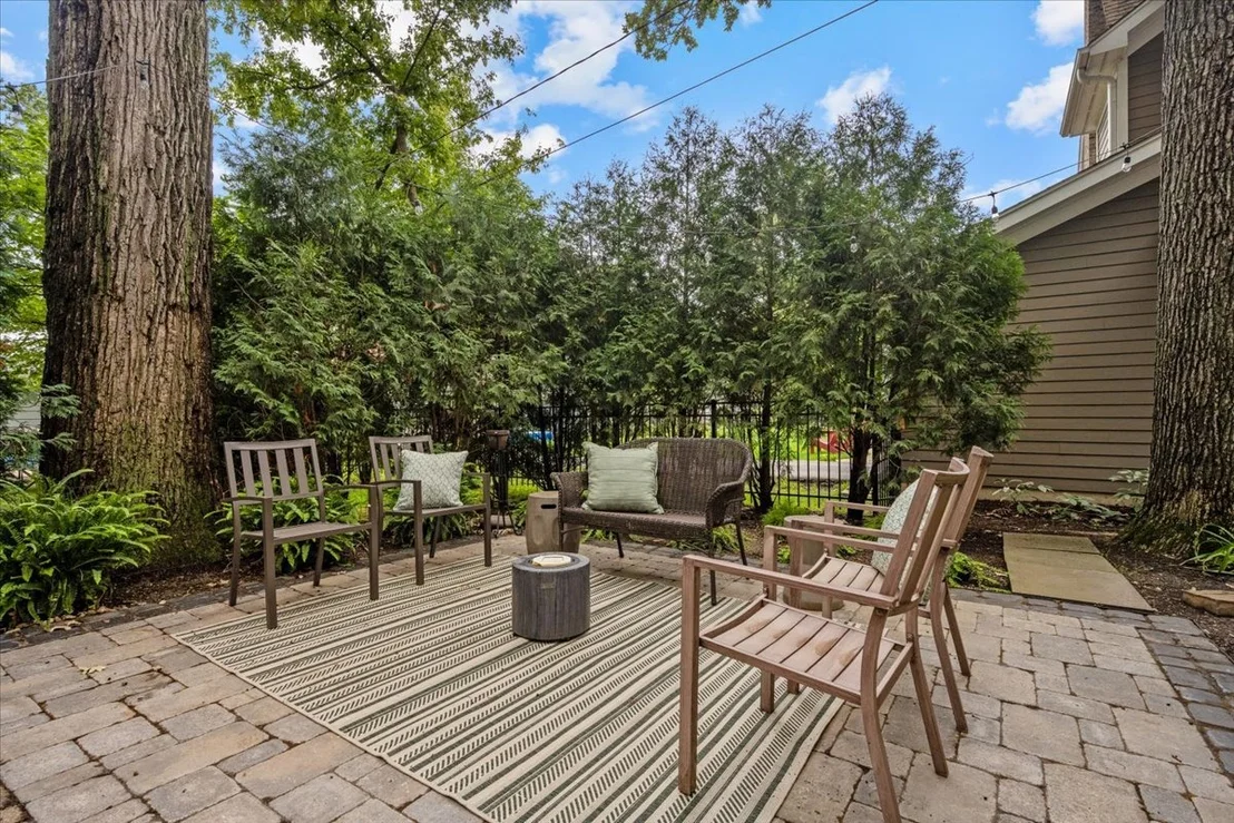 Photo of 1303 Maple Avenue