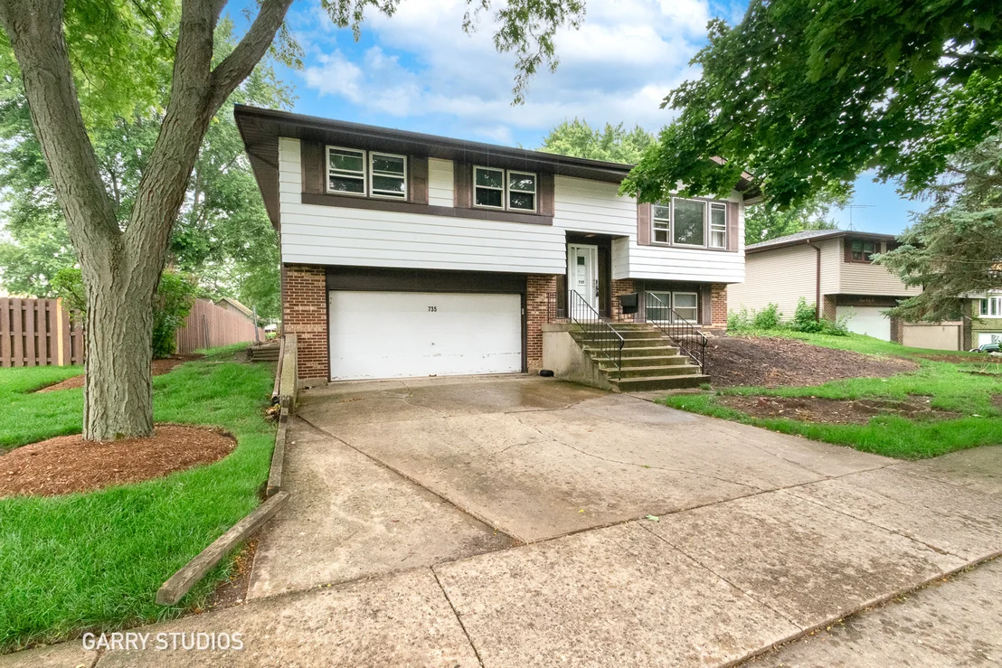 Photo of 735 Cedar Lane