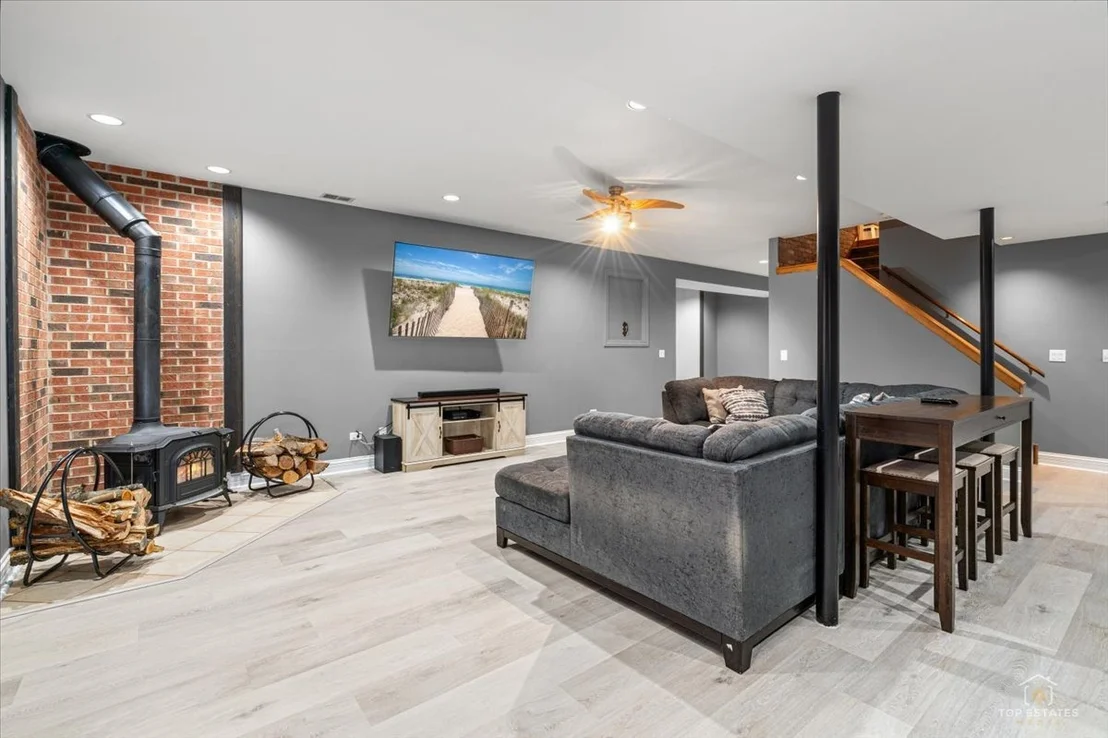Photo of 1590 Eagle Ridge Drive