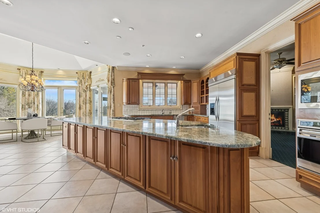 Photo of 560 Oak Knoll Road