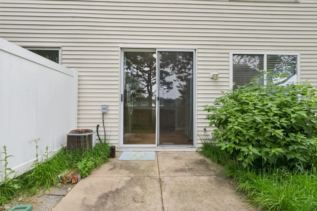 Photo of 2986 Waters Edge Circle