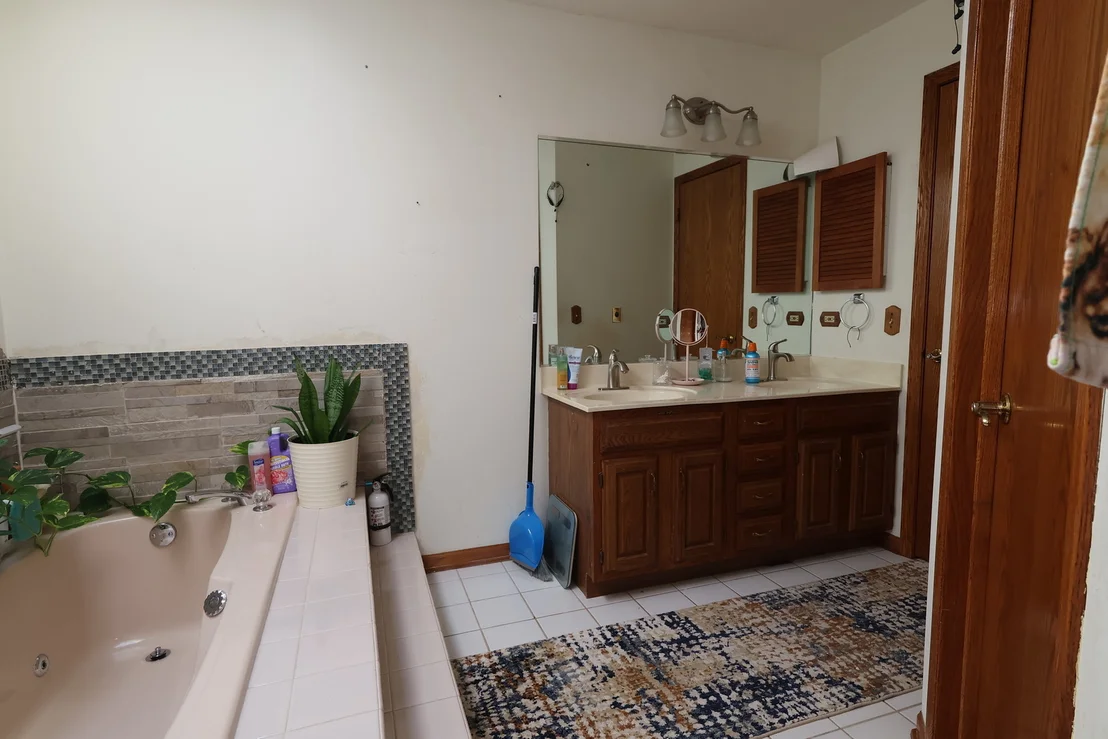 Photo of 2166 Jordan Lane