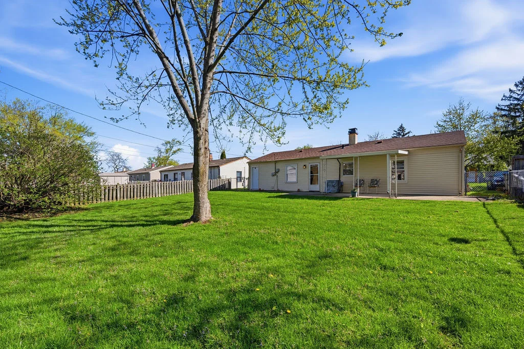 Photo of 910 Meadow Lane