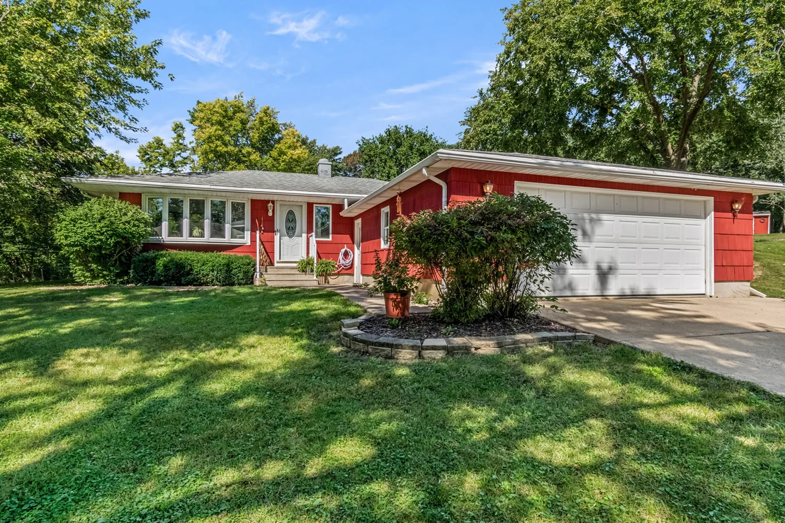 Photo of 804 Bratton Avenue