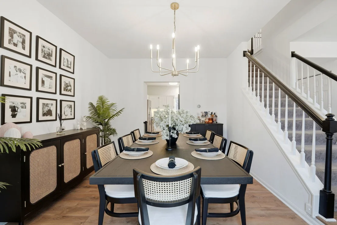 Photo of 830 Longwood Drive