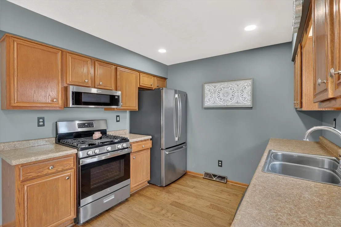 Photo of 2683 Bluffside Drive